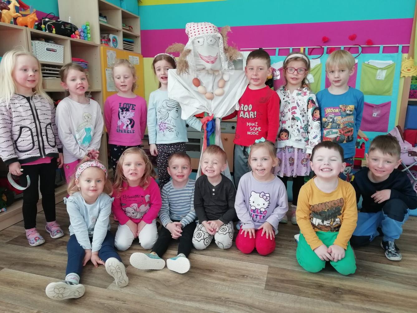 BROUČCI - ,,O ZAKLETÝCH STROMECH, PŘIŠLO JARO DO VSI´´ - 36