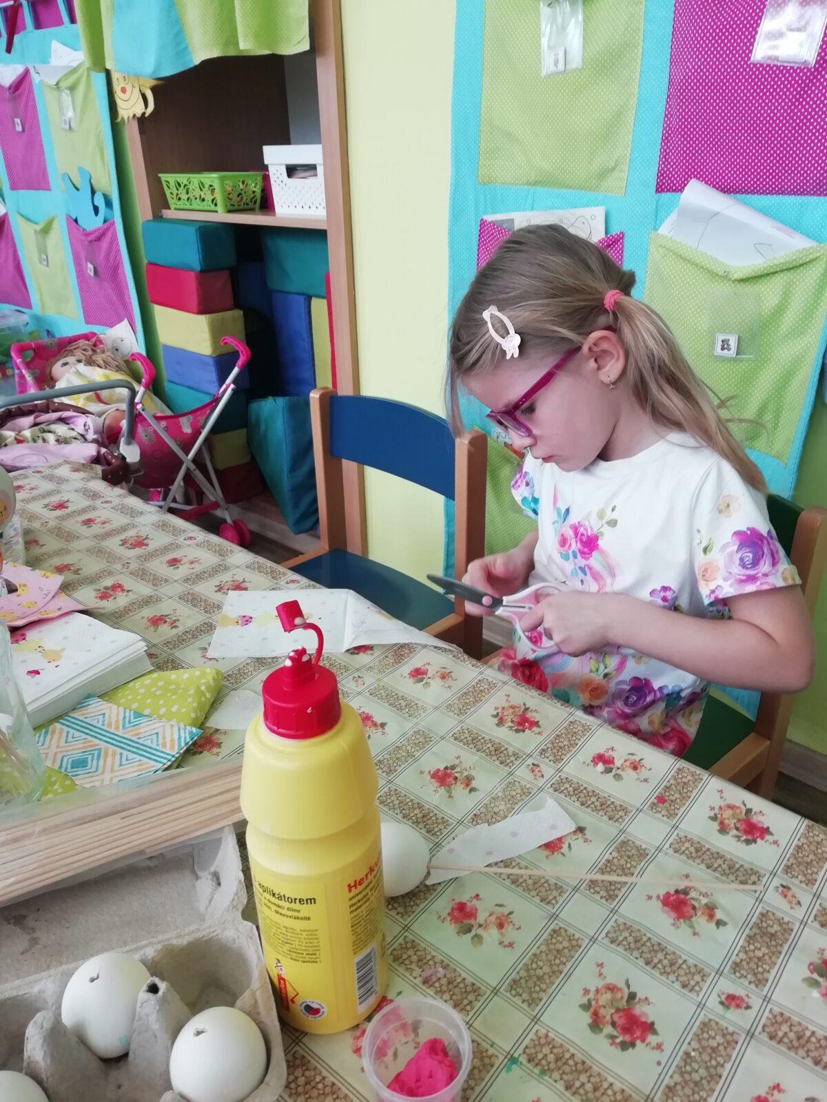 Broučci - Malované vajíčko - 15