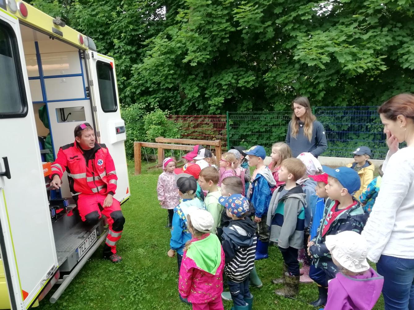 PŘEKVAPENÍ PRO DĚTI - ZÁCHRANKA - 5