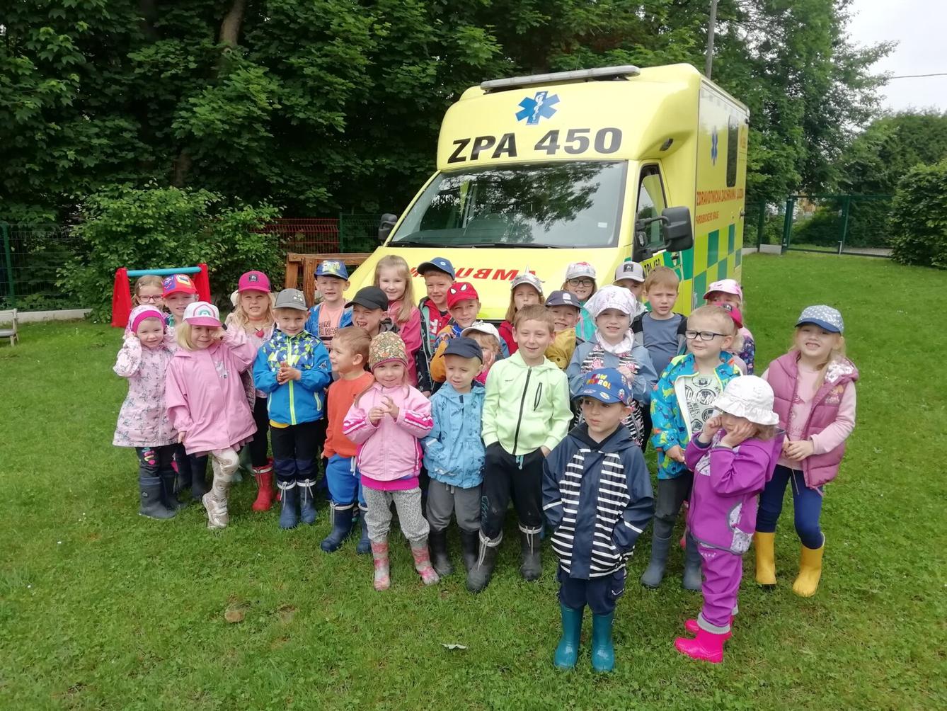 PŘEKVAPENÍ PRO DĚTI - ZÁCHRANKA - 23