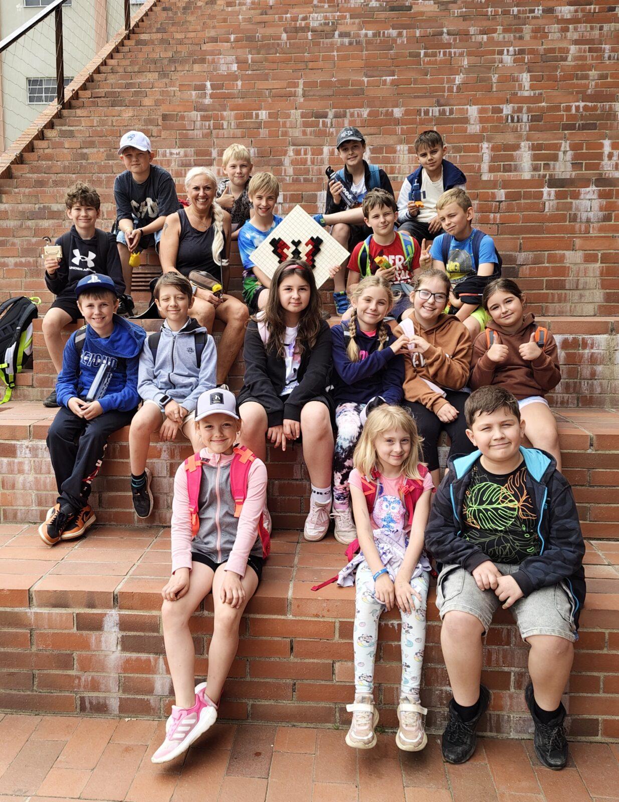 Třeťáci ve Sféře - 3