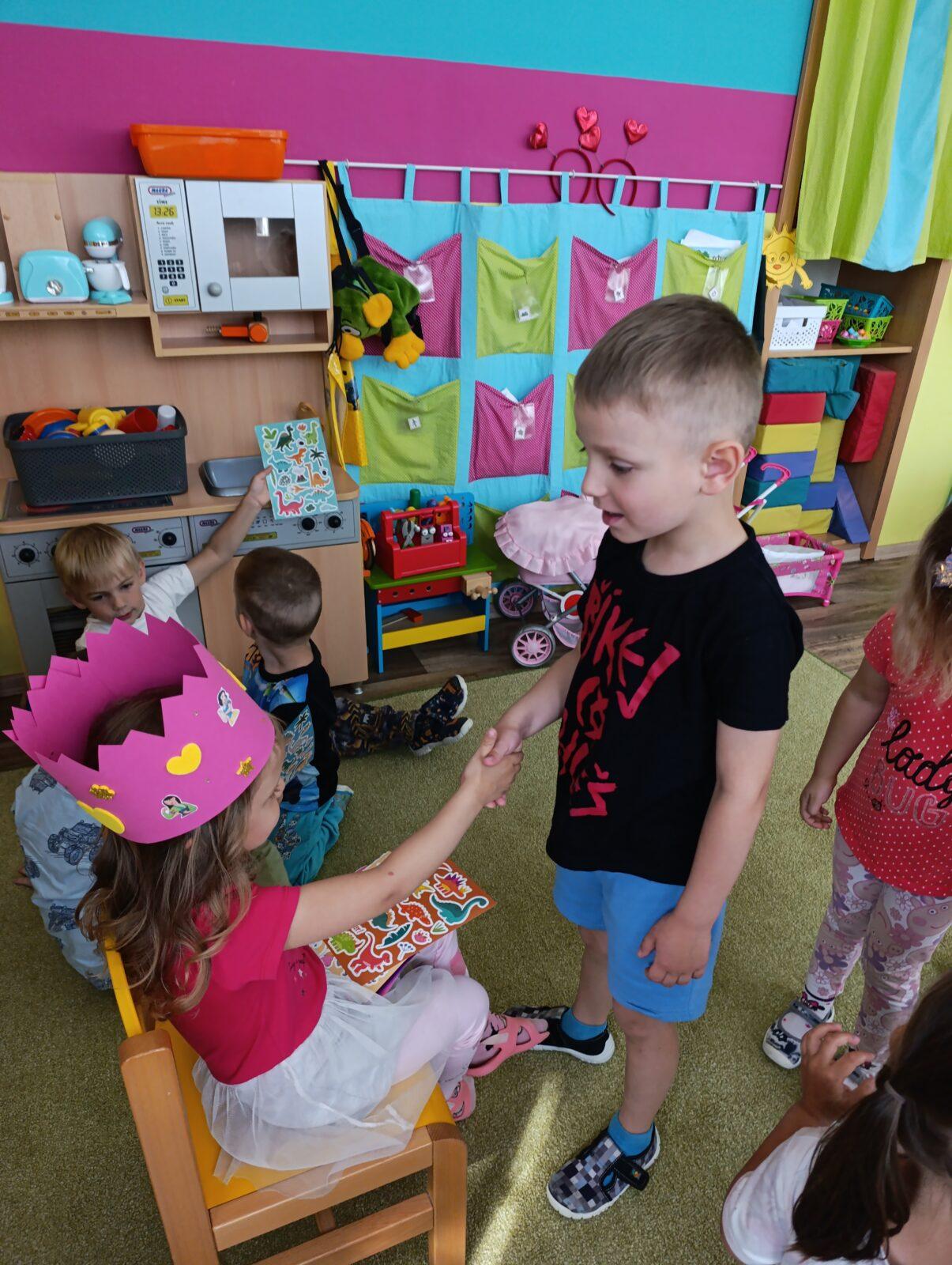 slavíme: Helenka měla narozeniny - 12