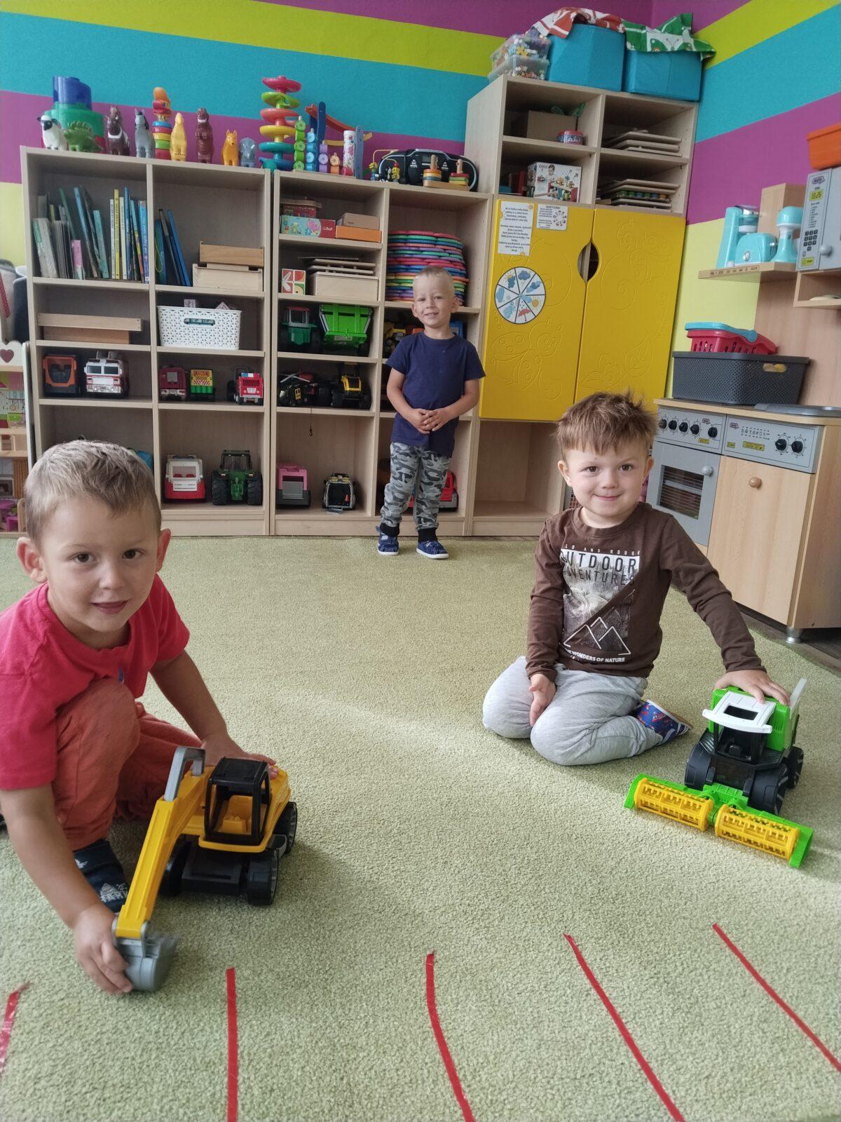 BROUČCI - HURÁ DO ŠKOLKY - 60