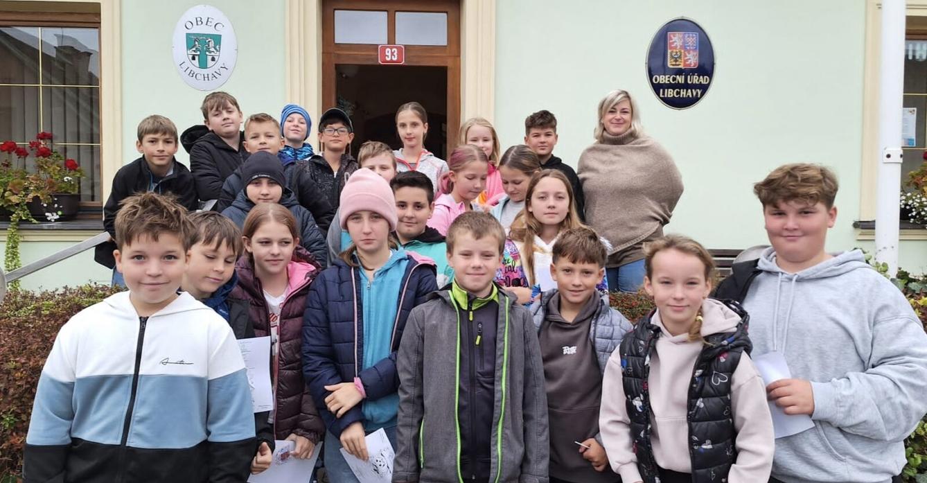 10. 10. - Žáci I. stupně v knihovně - 5