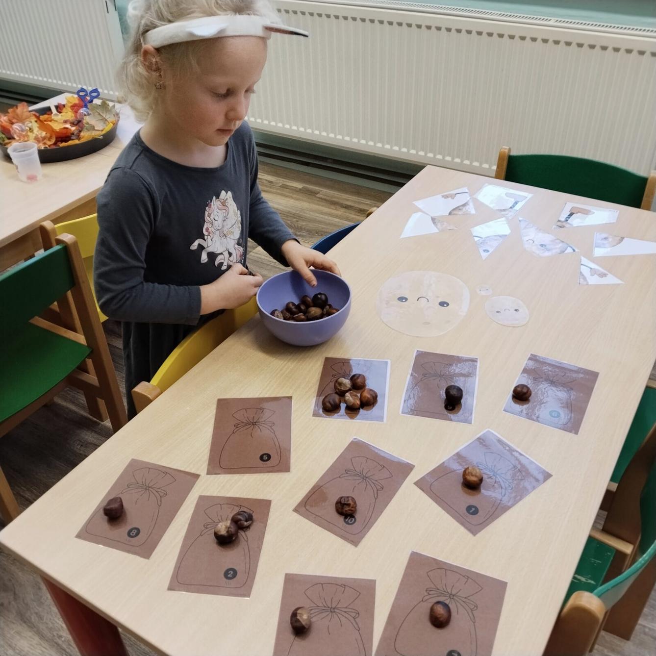 BROUČCI - VŮNĚ JABLÍČKA - 22