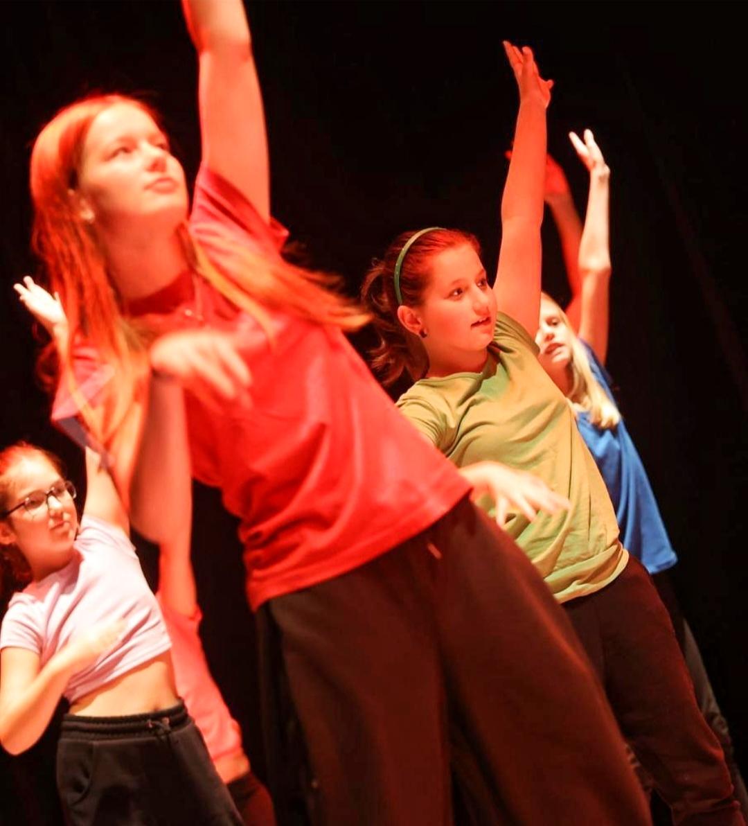 22. 11. Tanc-IK jako host celovečerního představení - 1