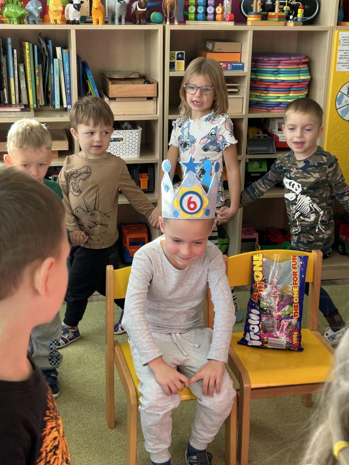 SLAVÍME: MYREČEK MĚL NAROZENINY - 1