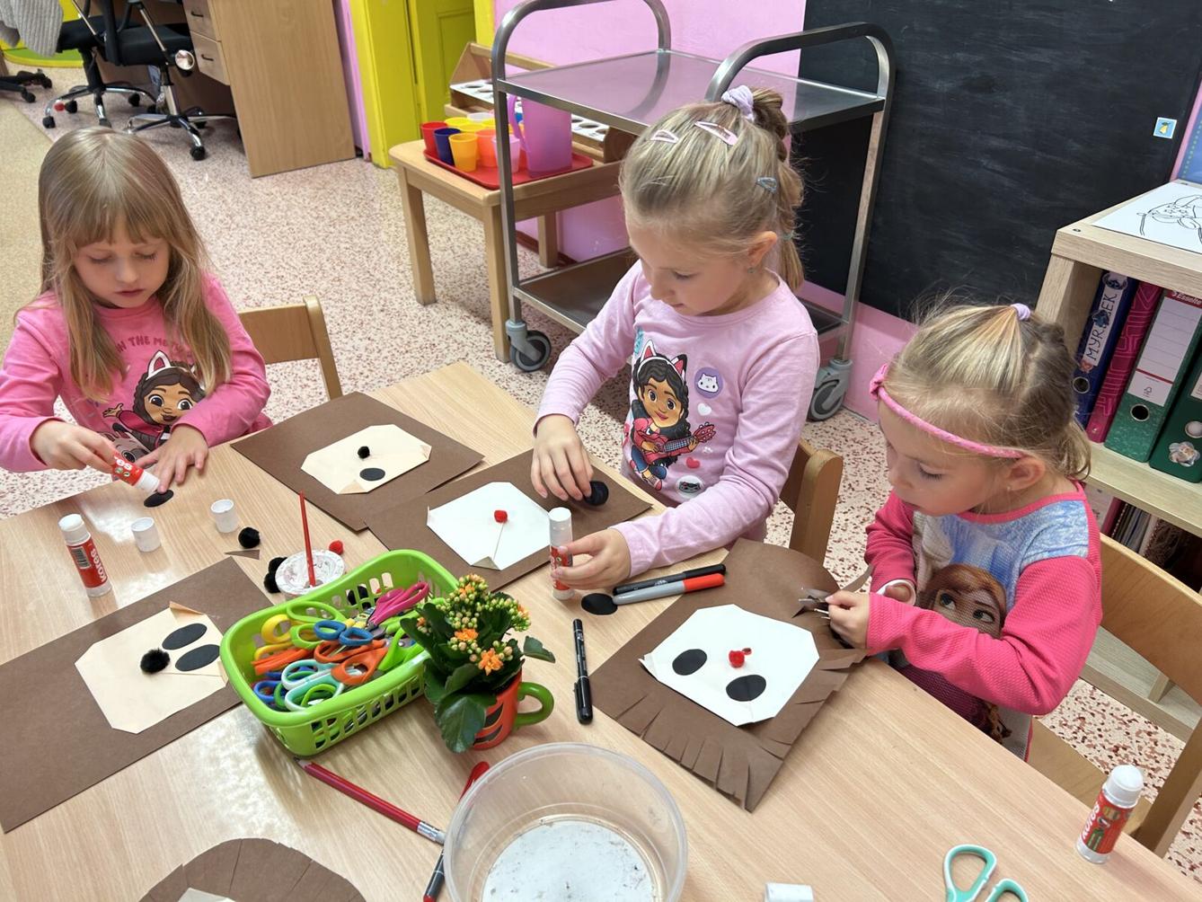 SOVIČKY: LISTÍ ŽLOUTNE POLETUJE - 15