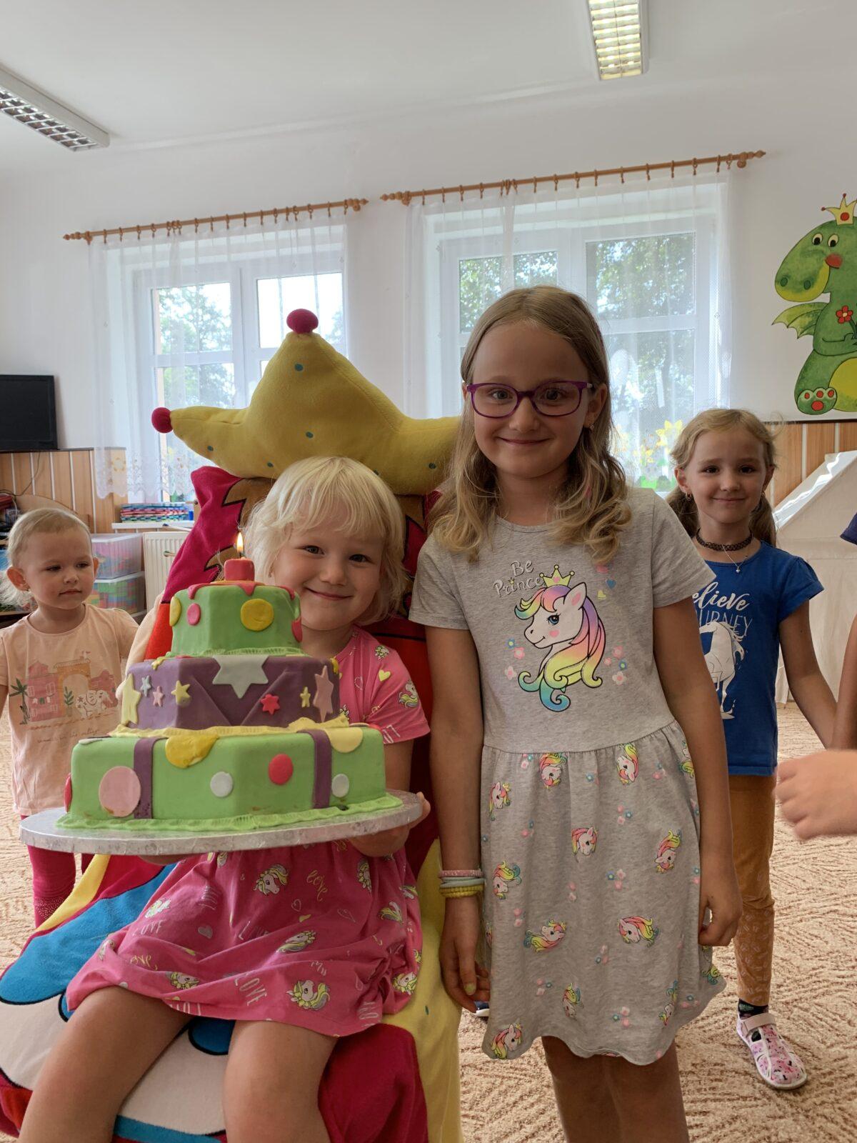 Nikolka slaví narozeniny - 2