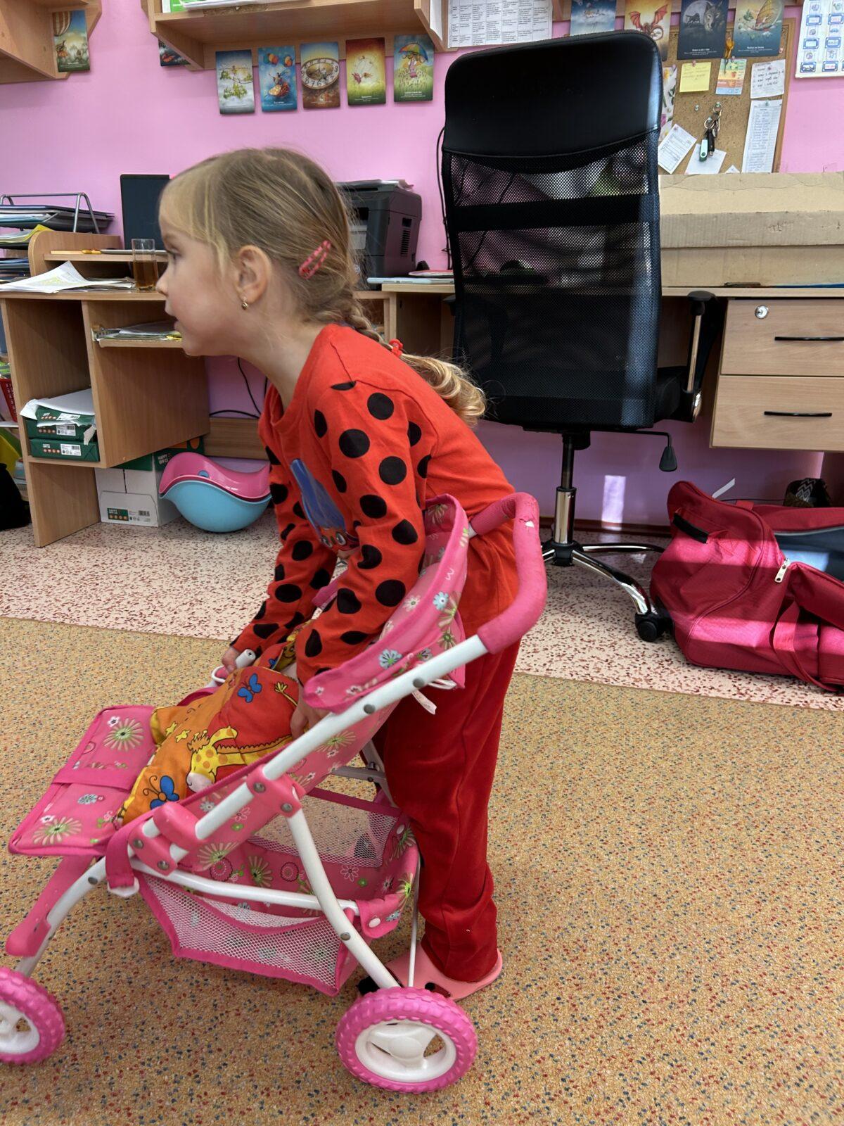 VZDĚLÁVACÍ PROGRAM - USPÁVÁNÍ BROUČKŮ - 32