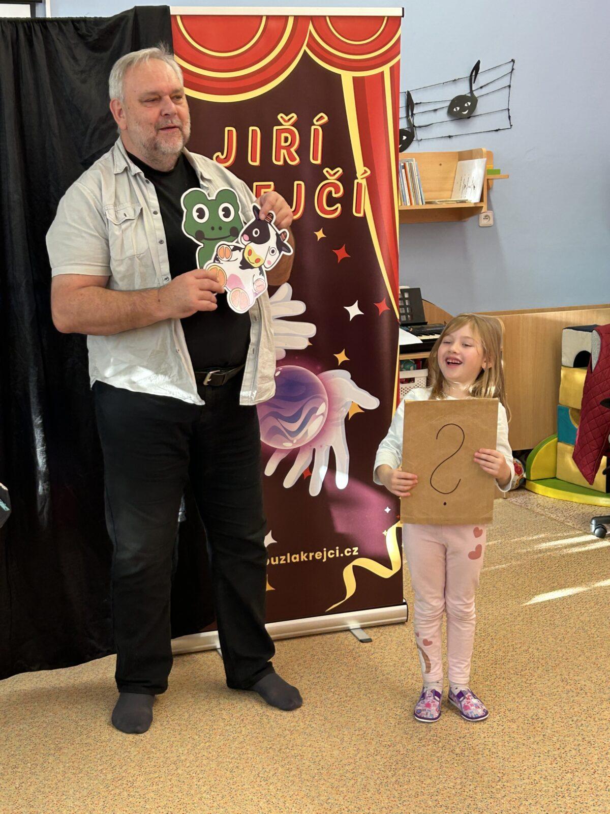 PŘIJEL K NÁM KOUZELNÍK - 10