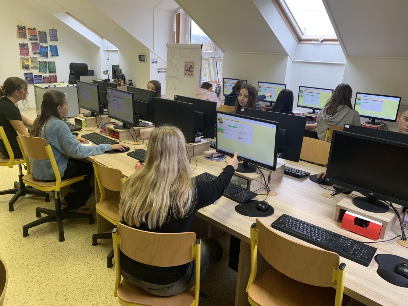 Bobřík informatiky - 4