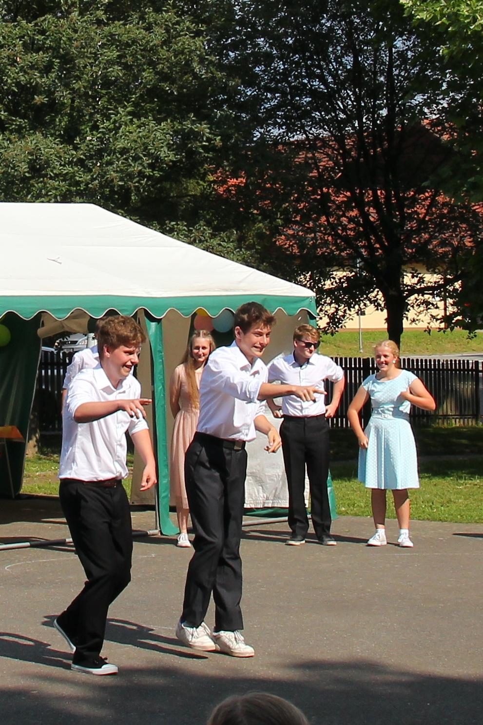 Loučení žáků 9. třídy - 3