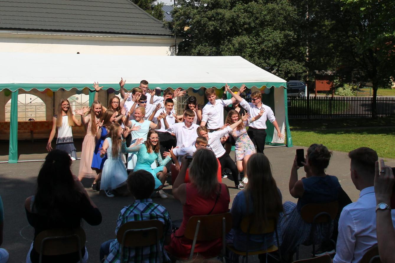 Loučení žáků 9. třídy - 4