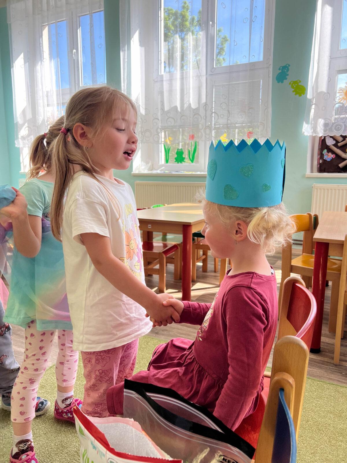 SLAVÍME: ESTERKA MĚLA NAROZENINY - 3