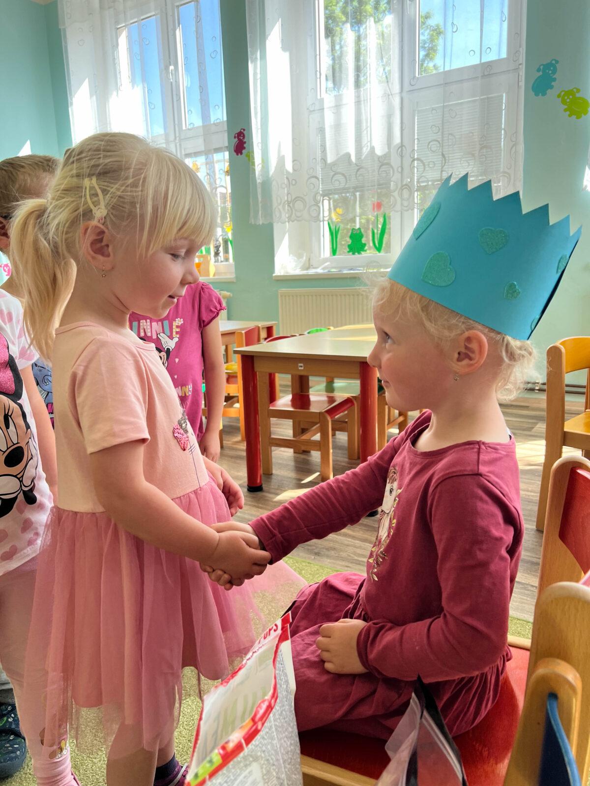 SLAVÍME: ESTERKA MĚLA NAROZENINY - 6