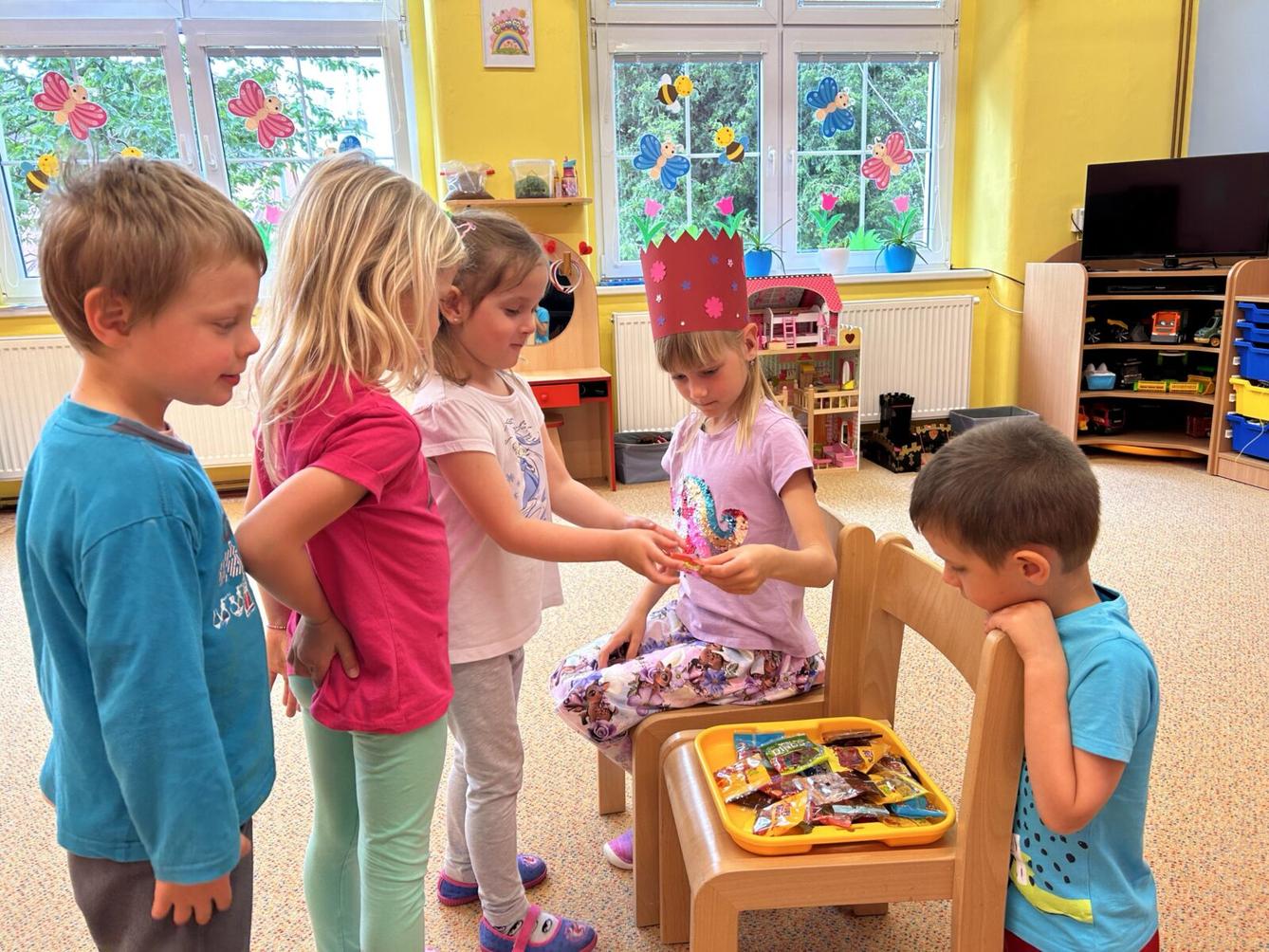 SLAVÍME: LUCINKA MĚLA NAROZENINY - 6