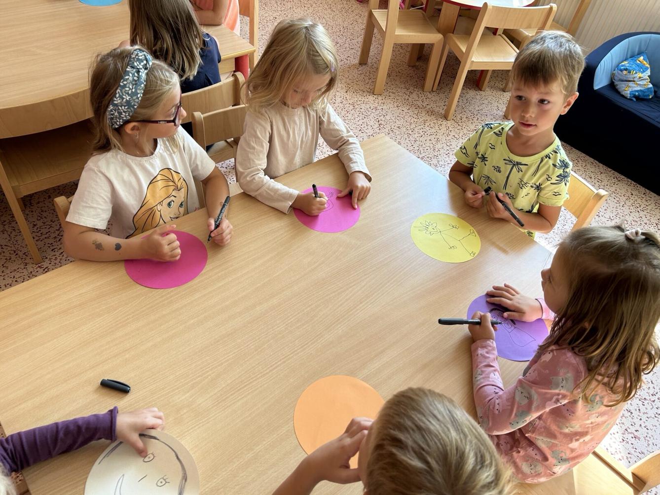 SOVIČKY: ,,MOJE MÍSTO VE ŠKOLCE" - 5