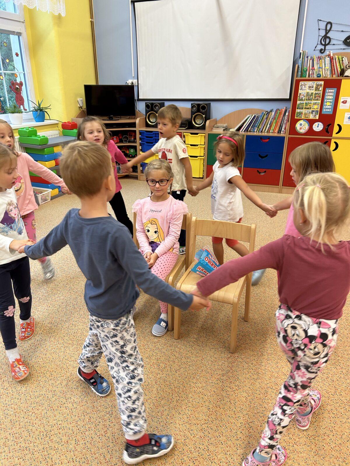 SLAVÍME: TEREZKA MĚLA NAROZENNY - 2