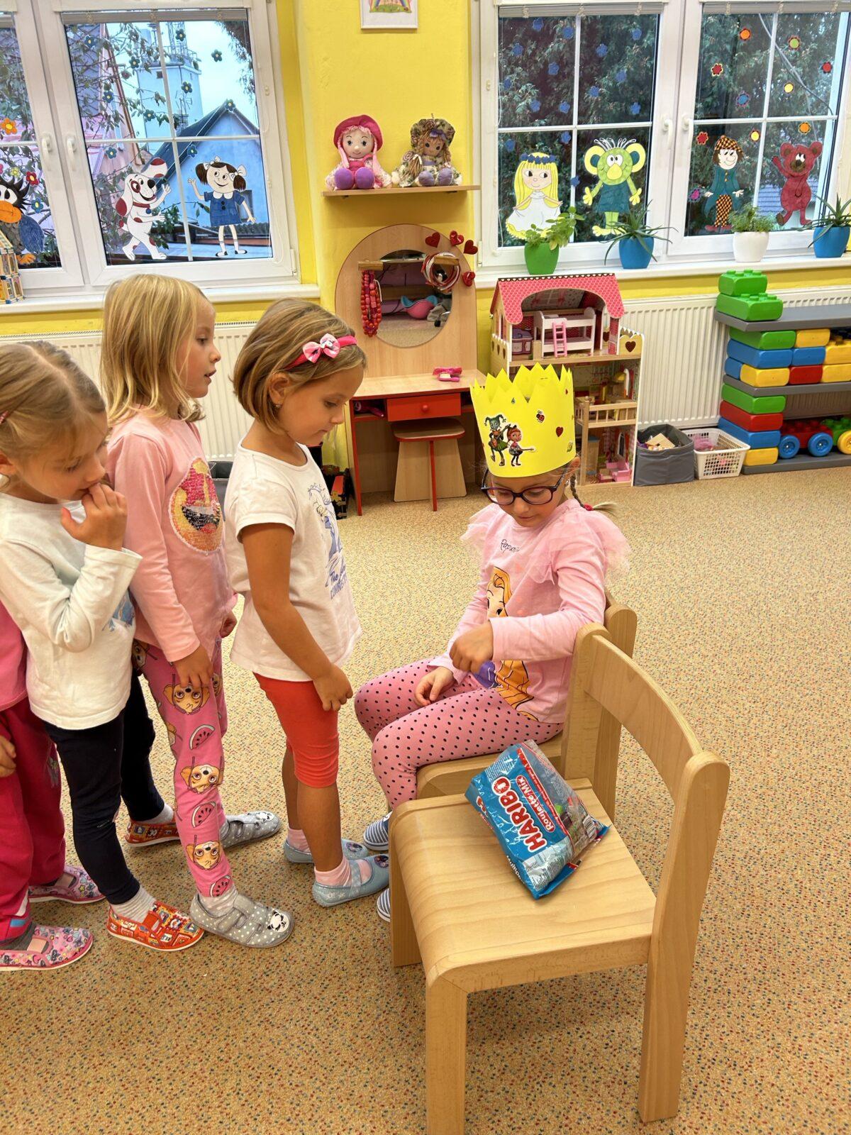 SLAVÍME: TEREZKA MĚLA NAROZENNY - 4