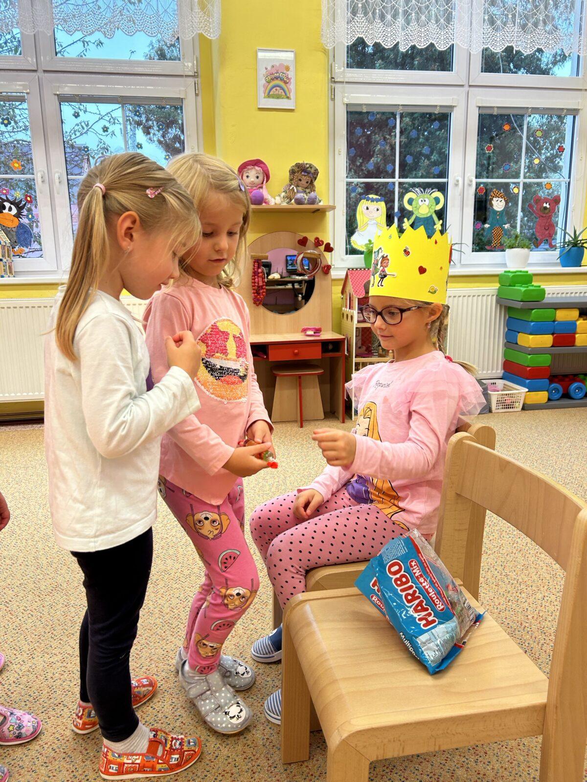 SLAVÍME: TEREZKA MĚLA NAROZENNY - 5