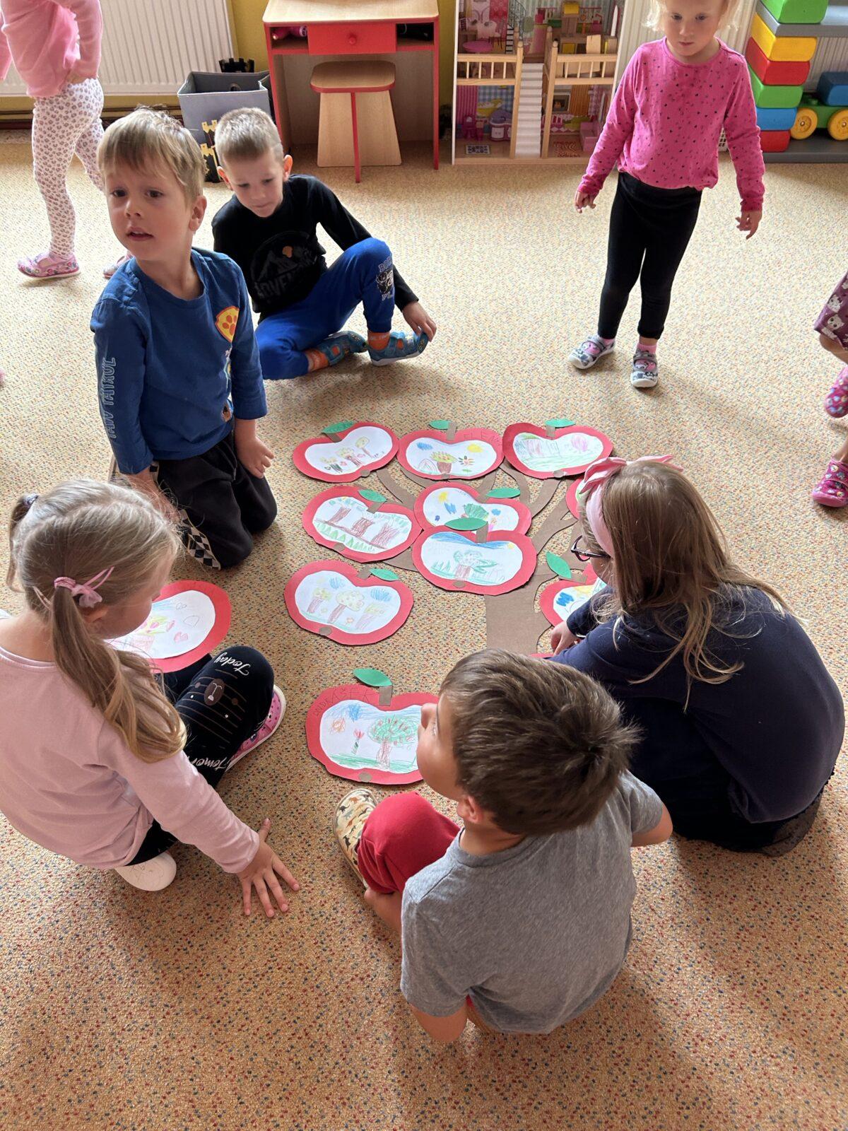 SOVIČKY: ,,ČAS JABLÍČKOVÉ VŮNĚ" - 25