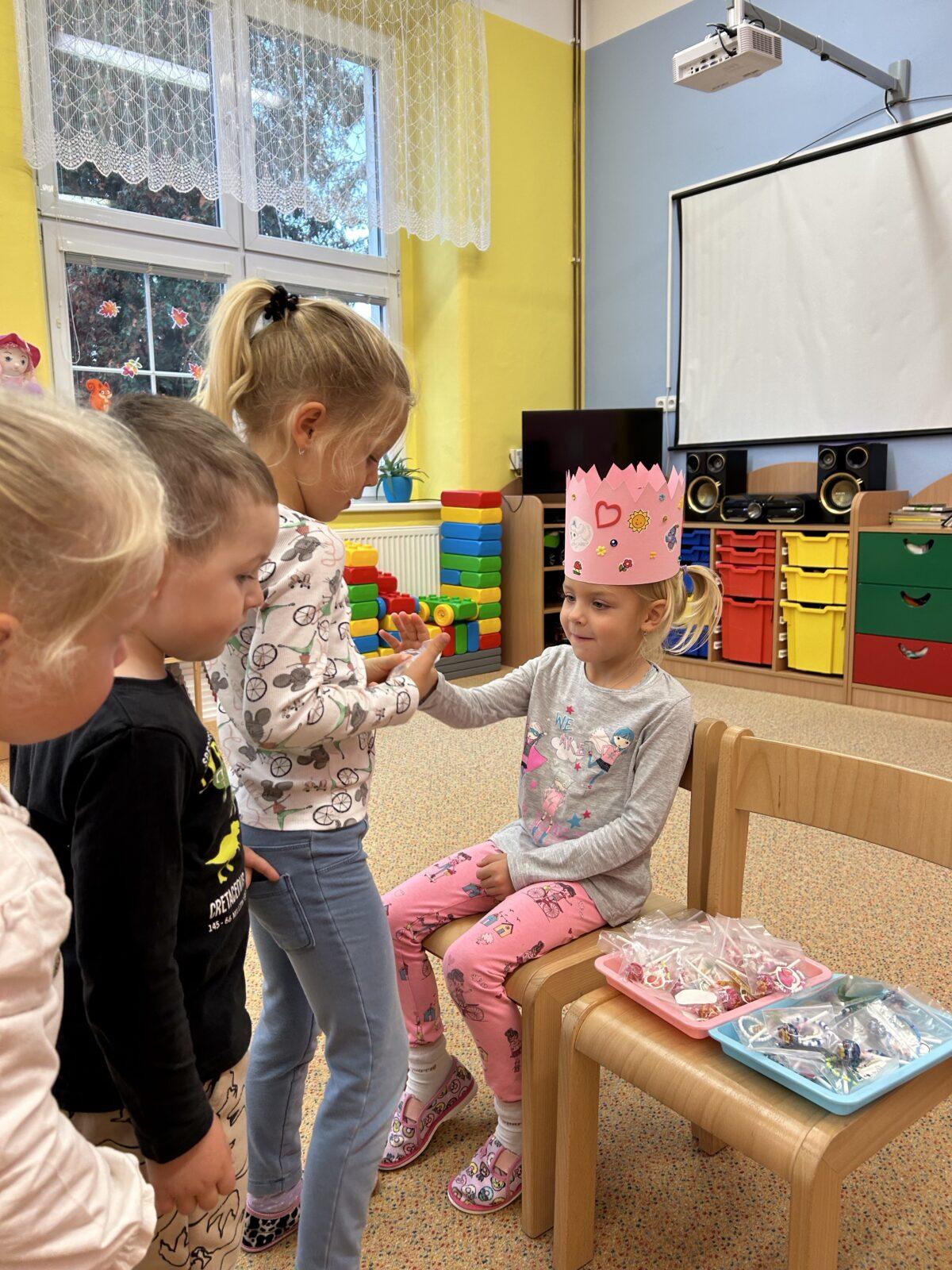 SLAVÍME: KAROLÍNKA MĚLA NAROZENINY - 4