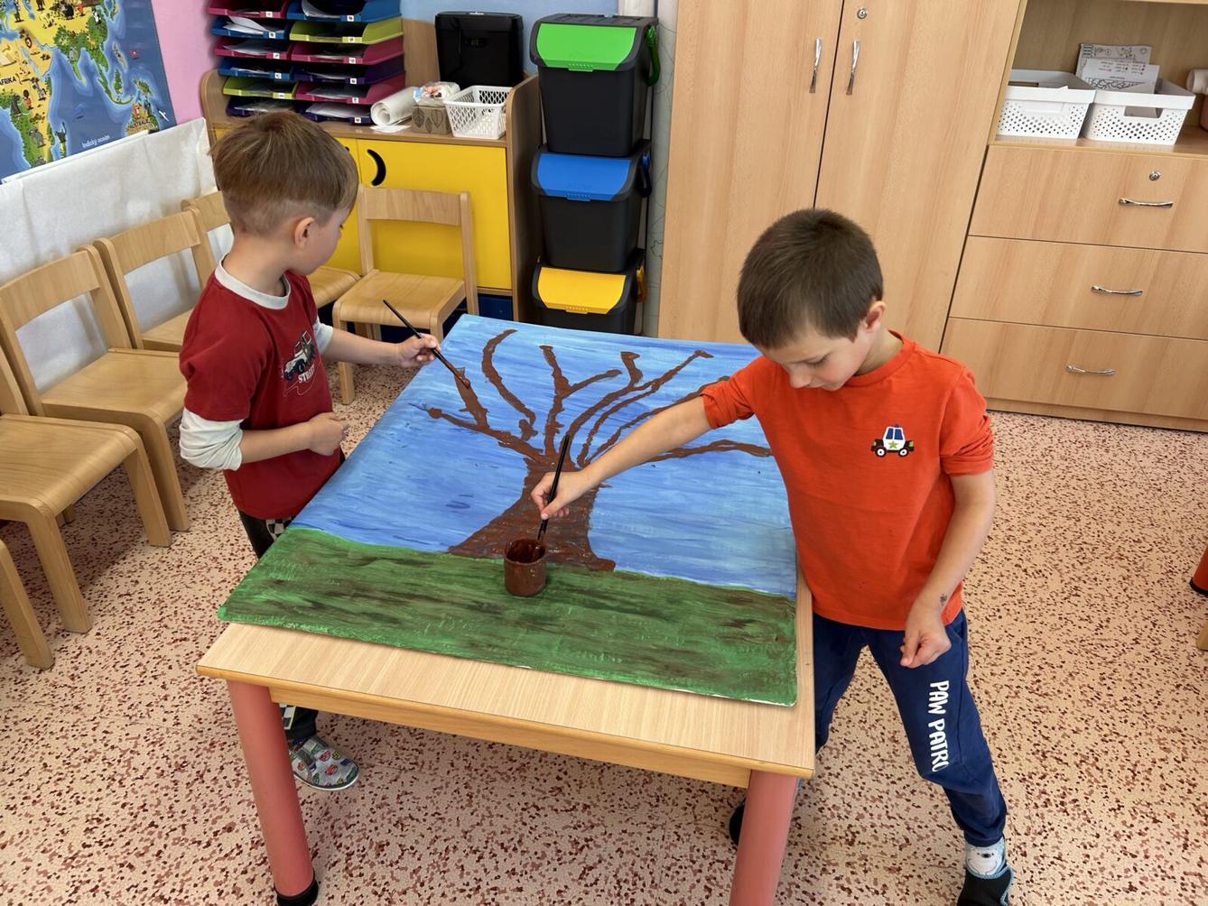 SOVIČKY: LISTÍ ŽLOUTNE, POLETUJE - 23