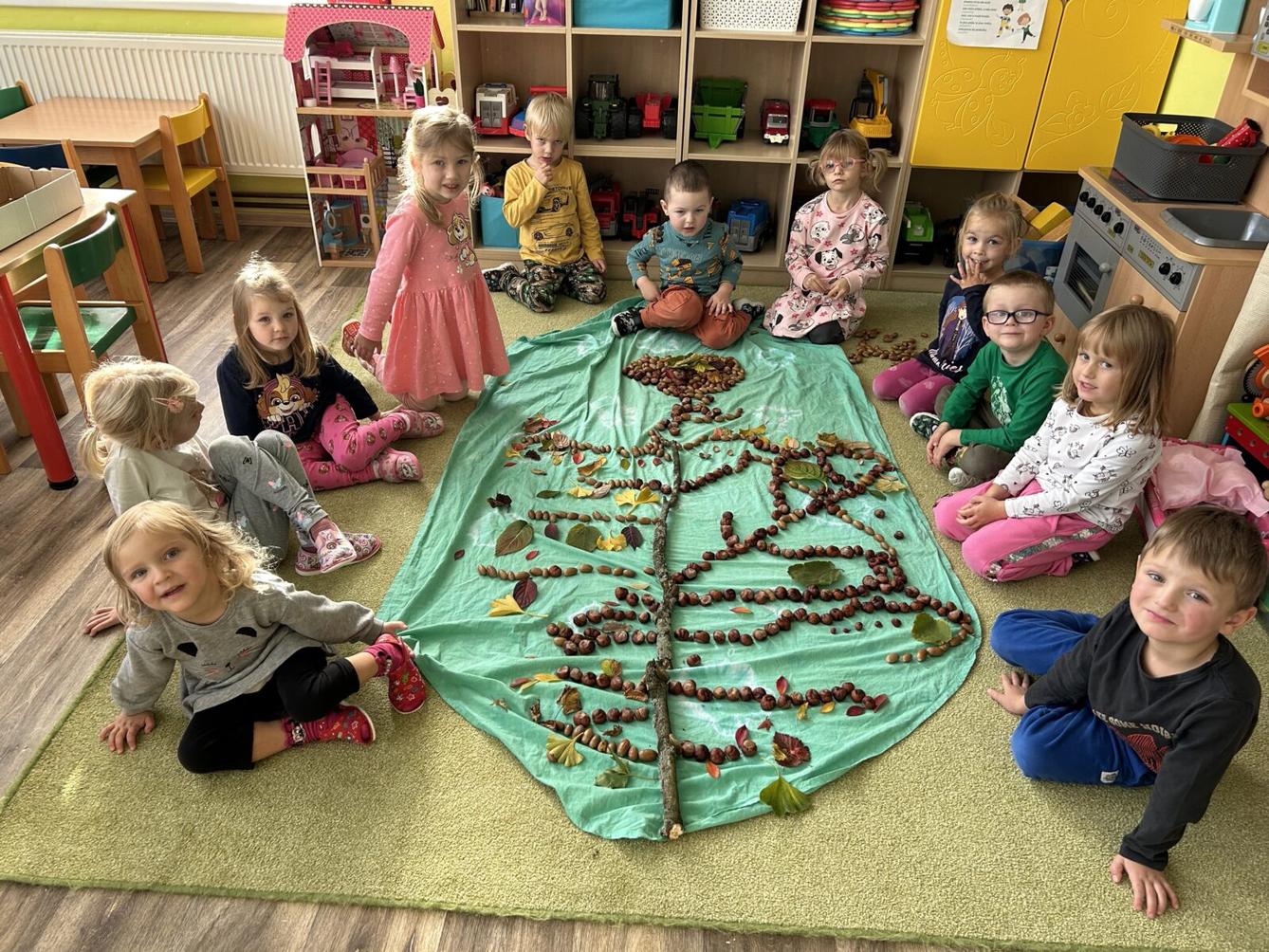 SOVIČKY: LISTÍ ŽLOUTNE, POLETUJE - 42