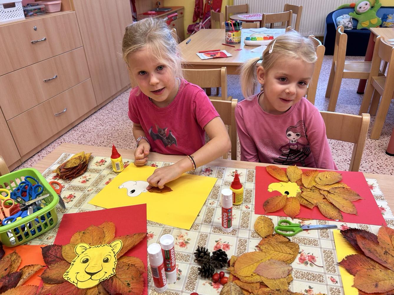 SOVIČKY: LISTÍ ŽLOUTNE, POLETUJE - 53