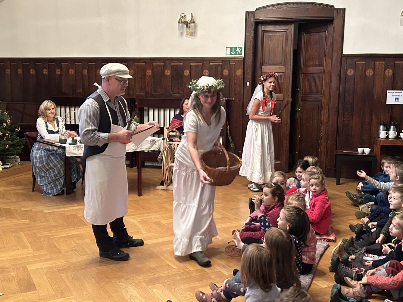 NÁVŠTĚVA MUZEA - VÁNOČNÍ TRADICE - 10