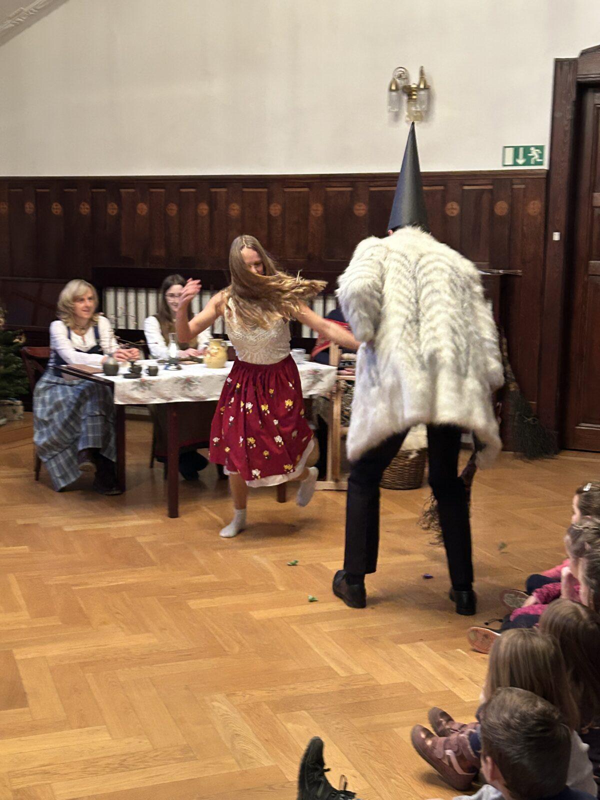 NÁVŠTĚVA MUZEA - VÁNOČNÍ TRADICE - 16