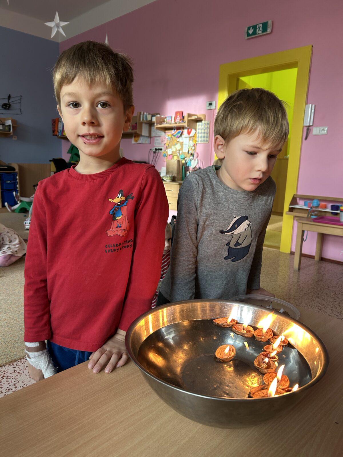 OHLÉDNUTÍ ZA VÁNOCI - 30