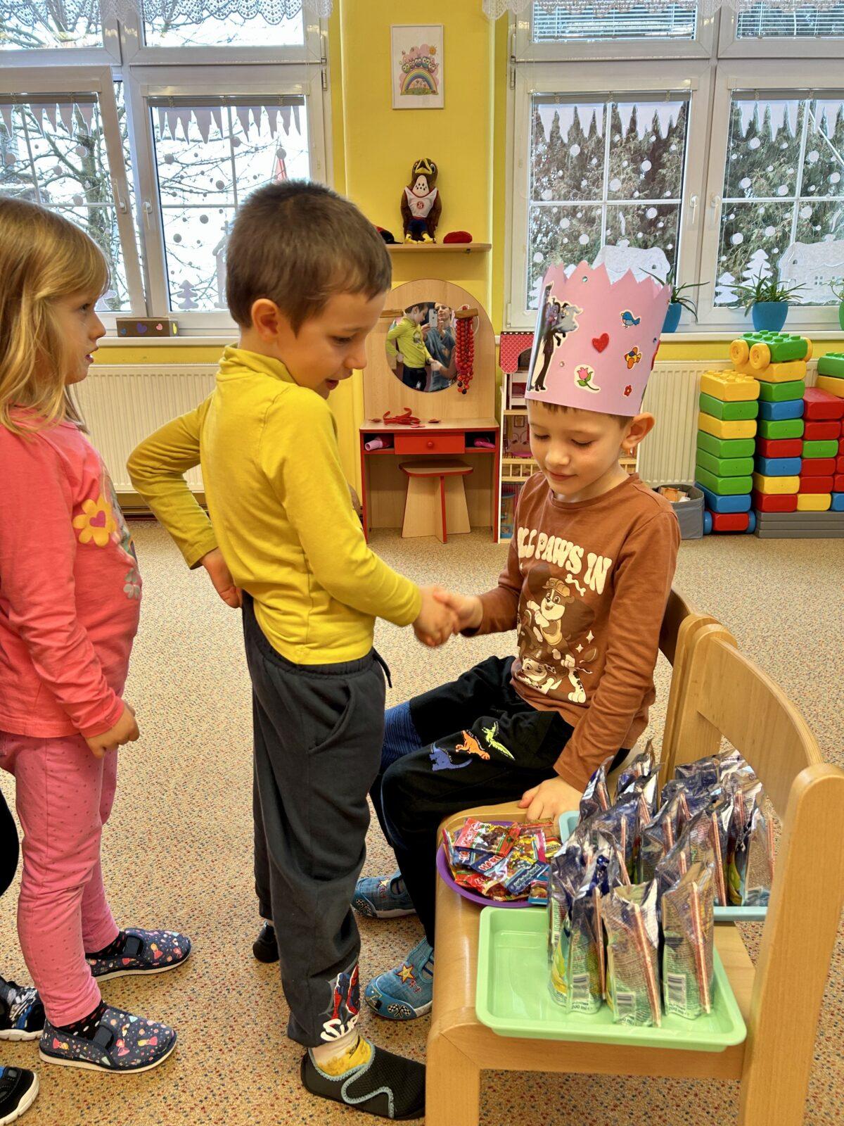 SLAVÍME: DOMČA MĚL NAROZENINY - 4