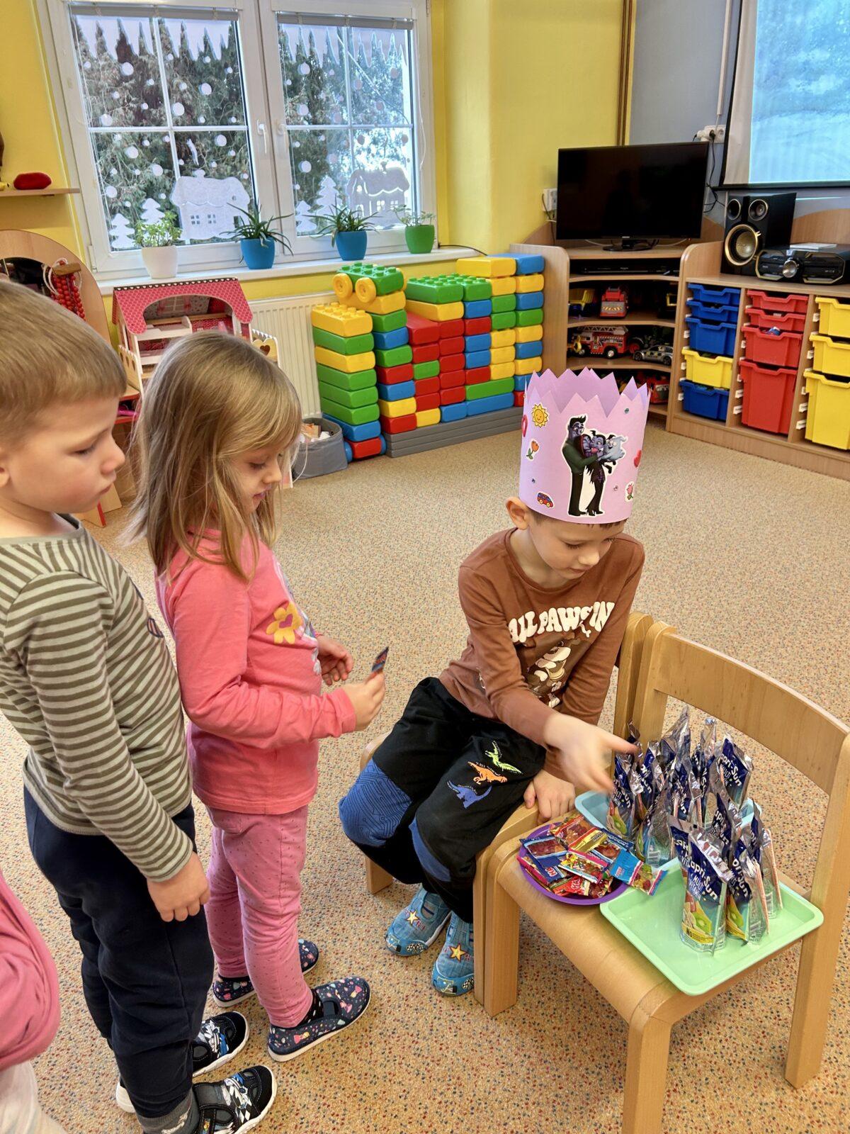 SLAVÍME: DOMČA MĚL NAROZENINY - 5