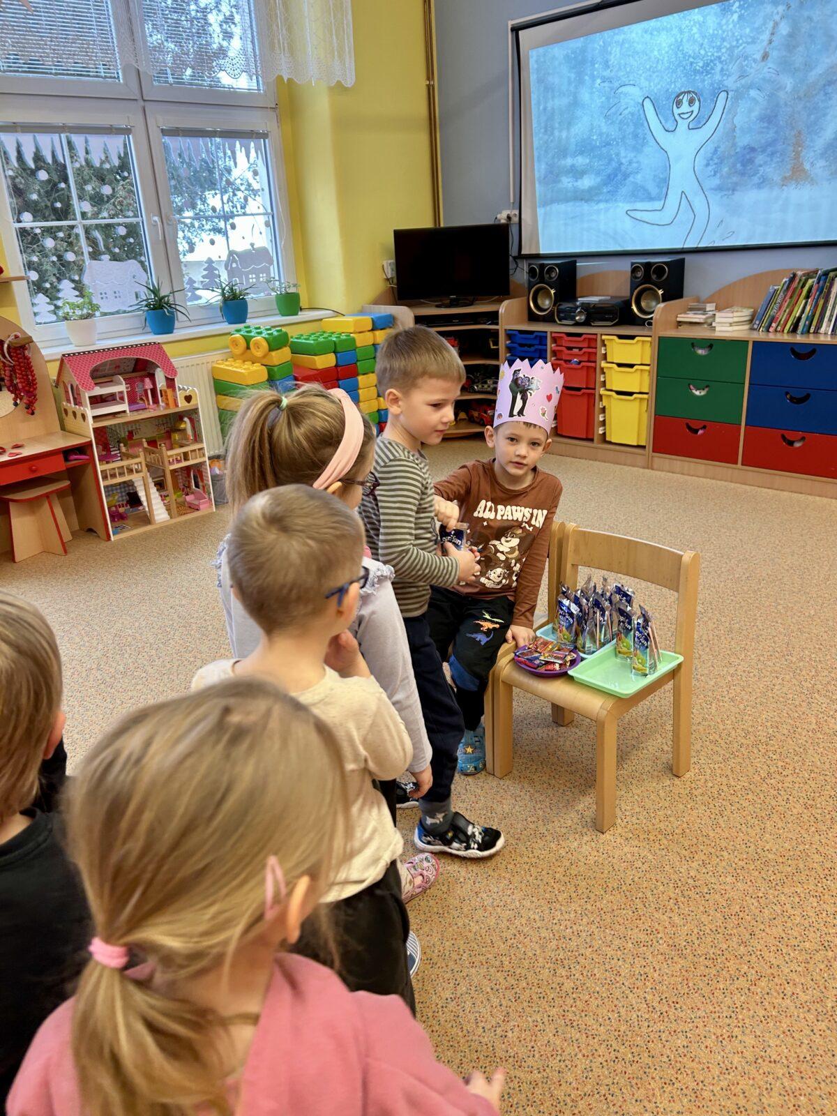 SLAVÍME: DOMČA MĚL NAROZENINY - 6