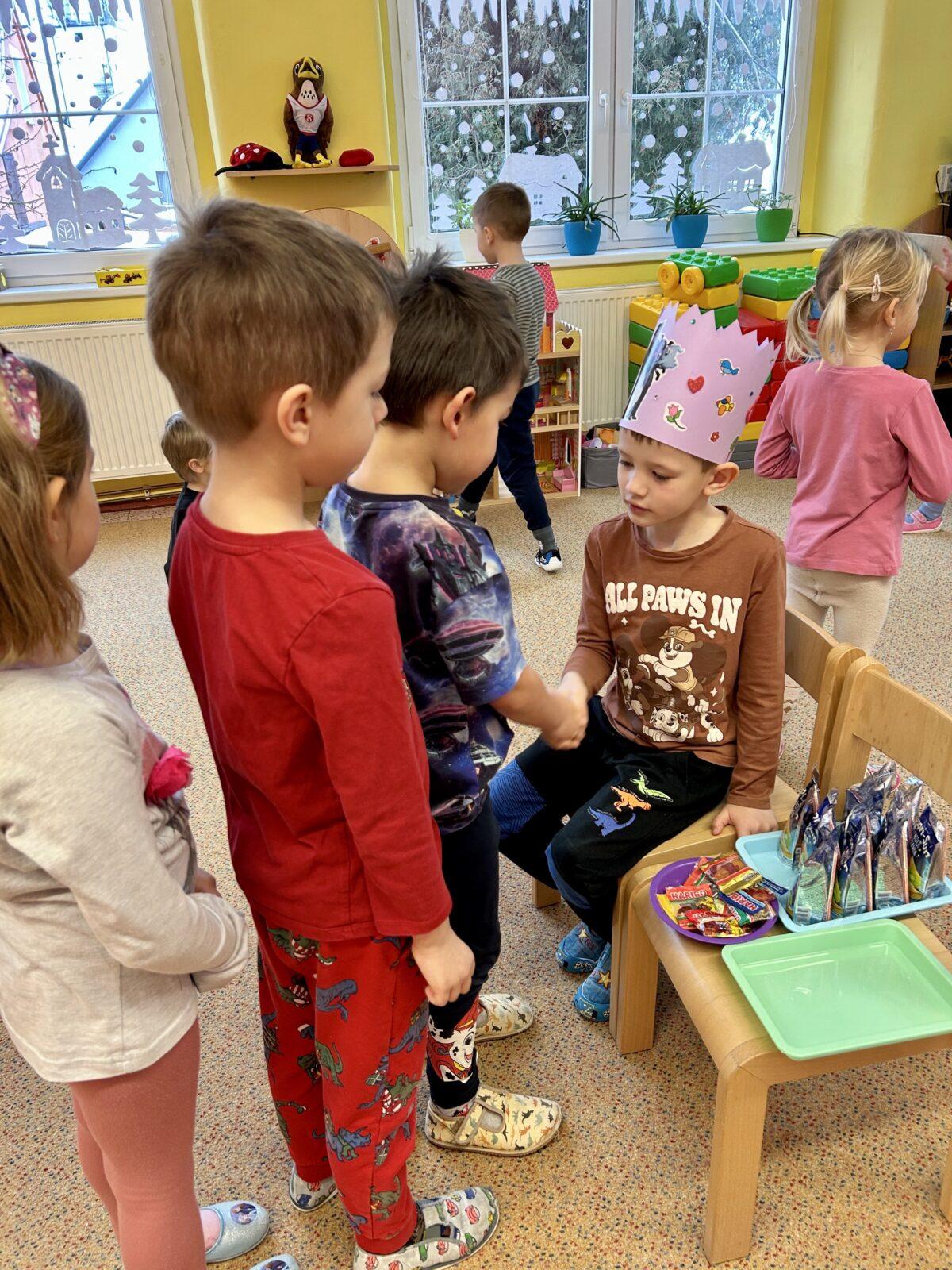 SLAVÍME: DOMČA MĚL NAROZENINY - 8