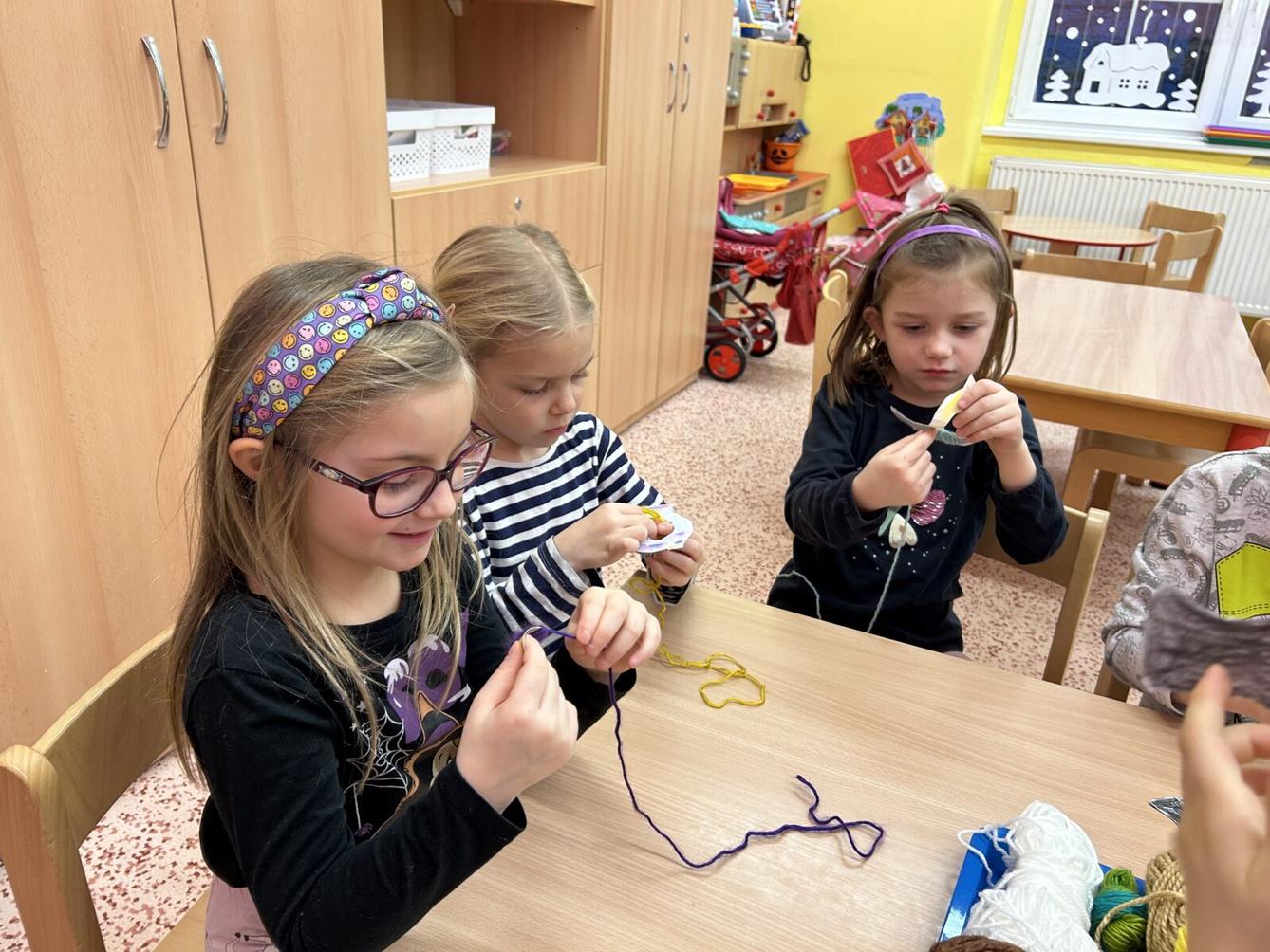 SOVIČKY: ,,CO DĚLAJÍ ZVÍŘATA V ZIMĚ" - 37