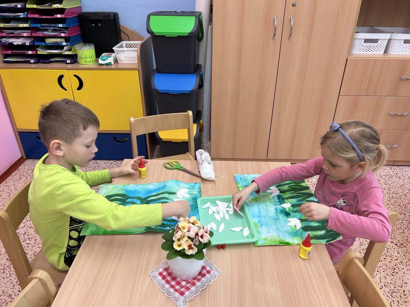 SOVIČKY: ,,O ZAKLETÝCH STROMECH, PŘIŠLO JARO DO VSI" - 37