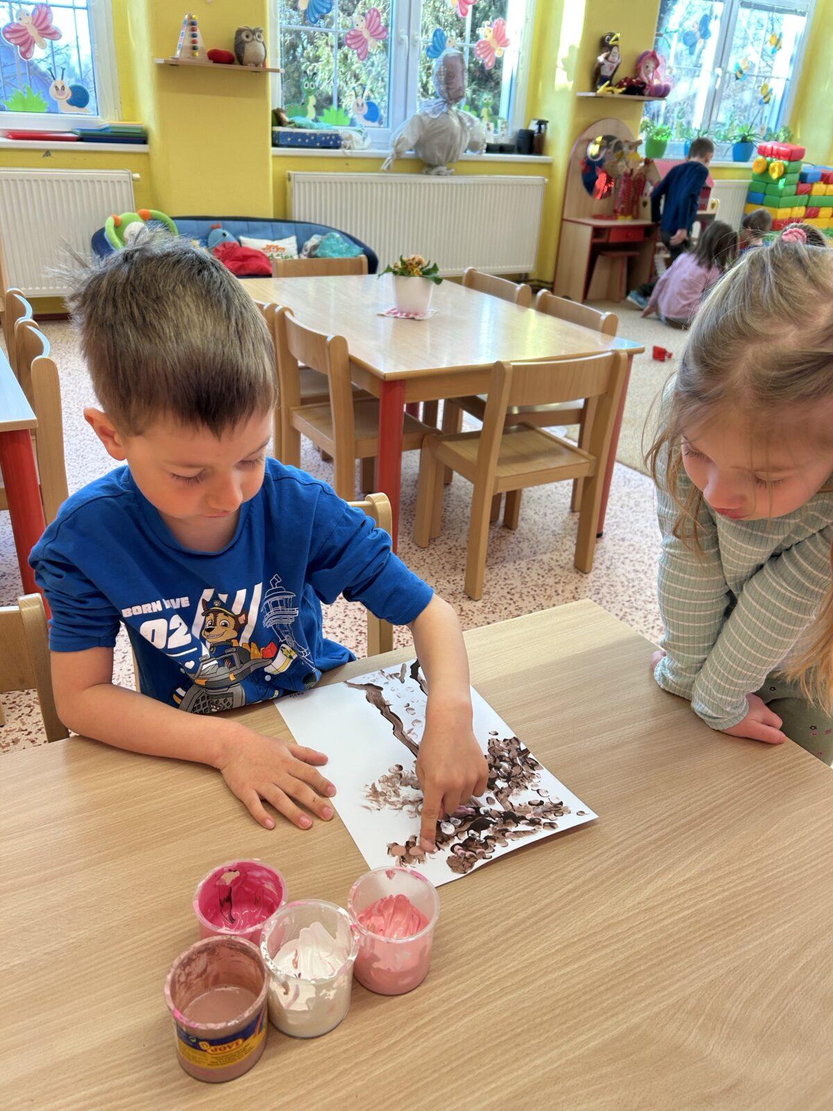 SOVIČKY: ,,O ZAKLETÝCH STROMECH, PŘIŠLO JARO DO VSI" - 45