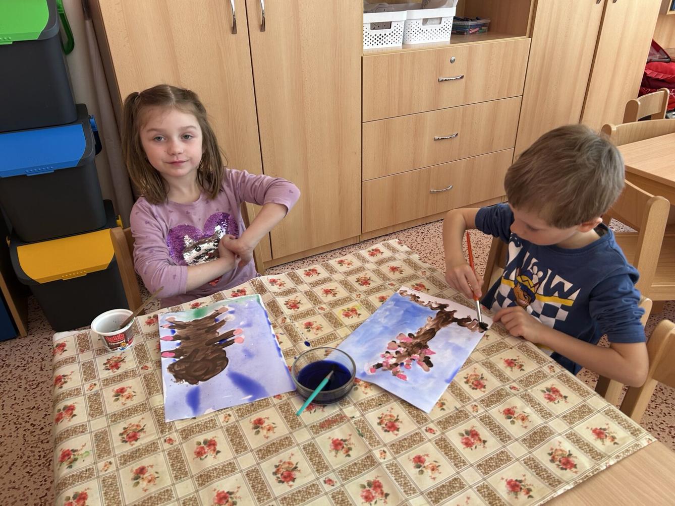 SOVIČKY: ,,O ZAKLETÝCH STROMECH, PŘIŠLO JARO DO VSI" - 48