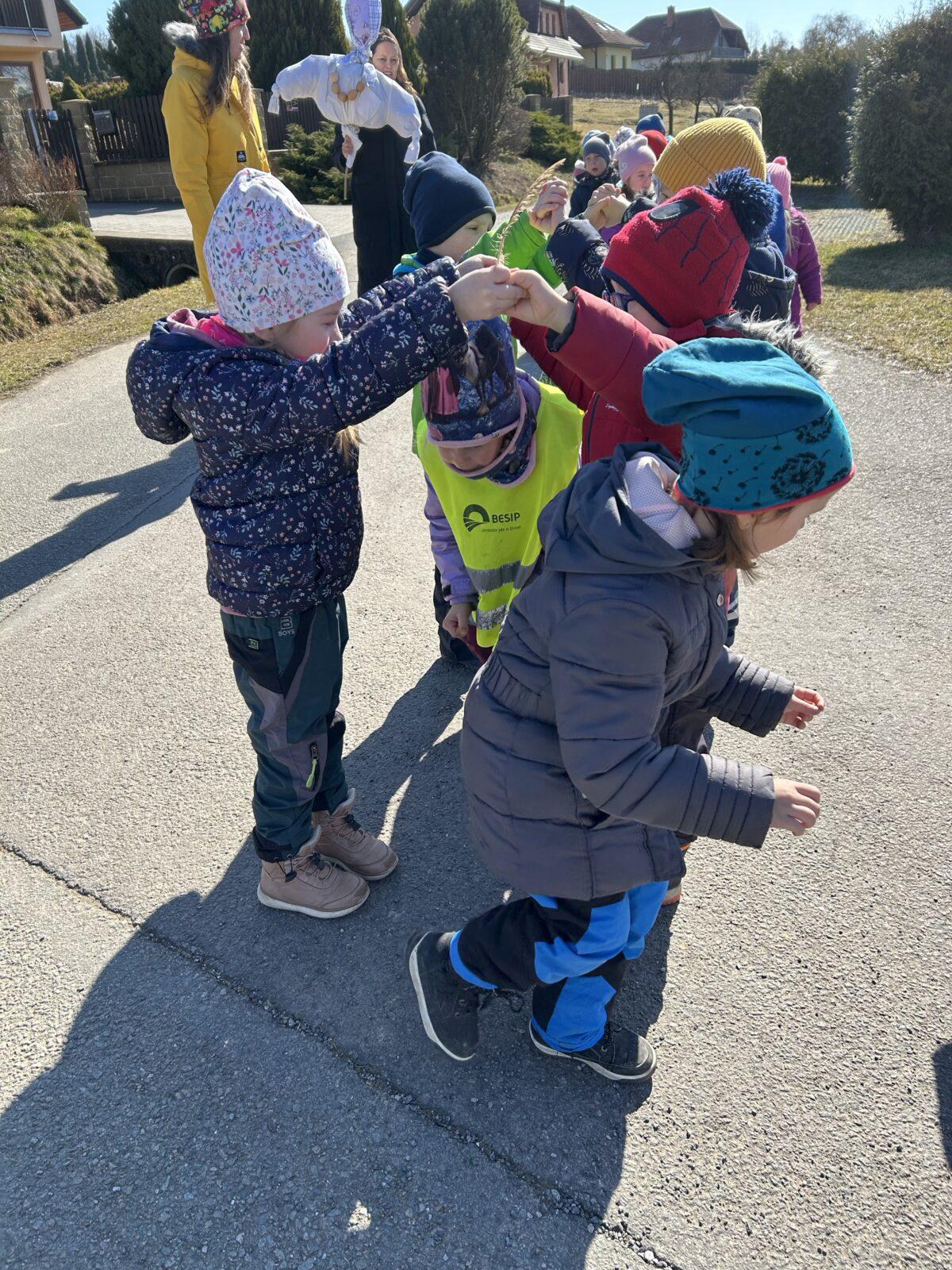 VYNÁŠENÍ MORENY - 10