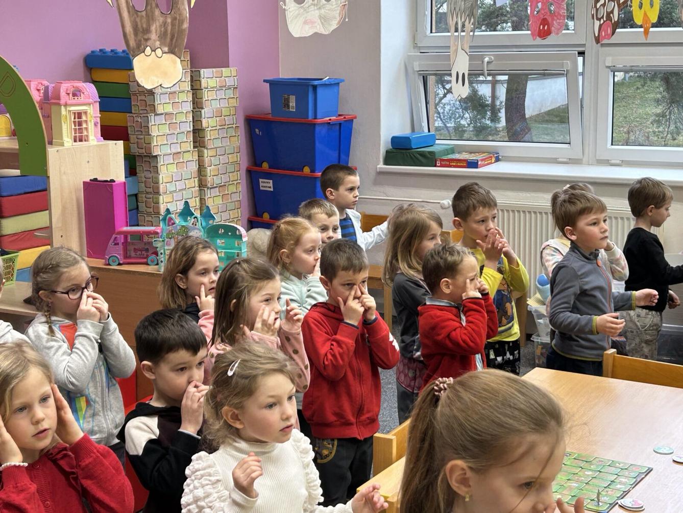 PŘEDŠKOLÁCI: NÁVŠTĚVA ZŠ - 23