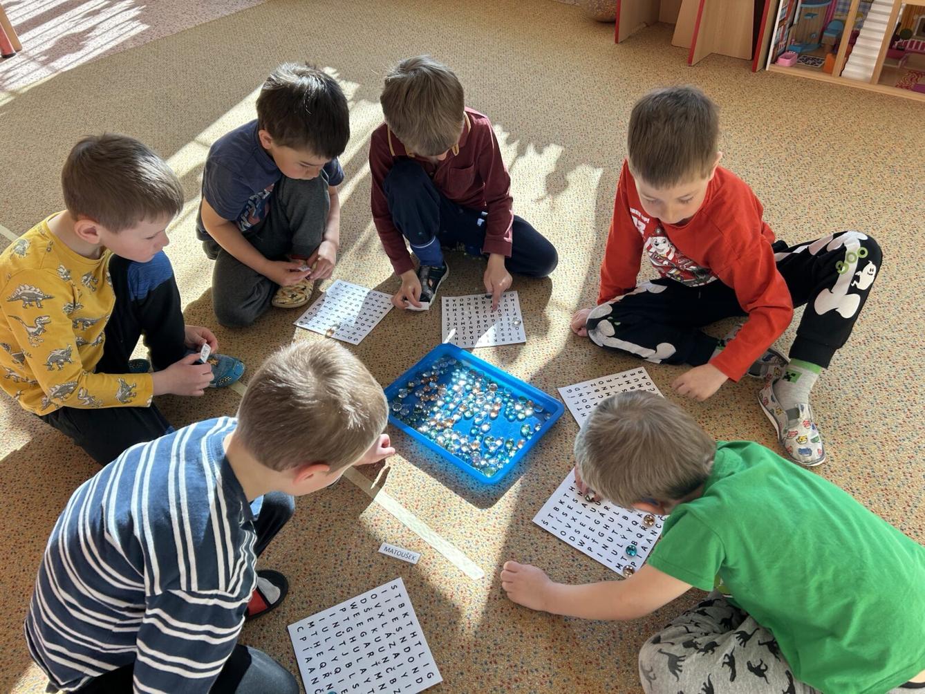 SOVIČKY: TĚŠÍME SE DO ŠKOLY - 17