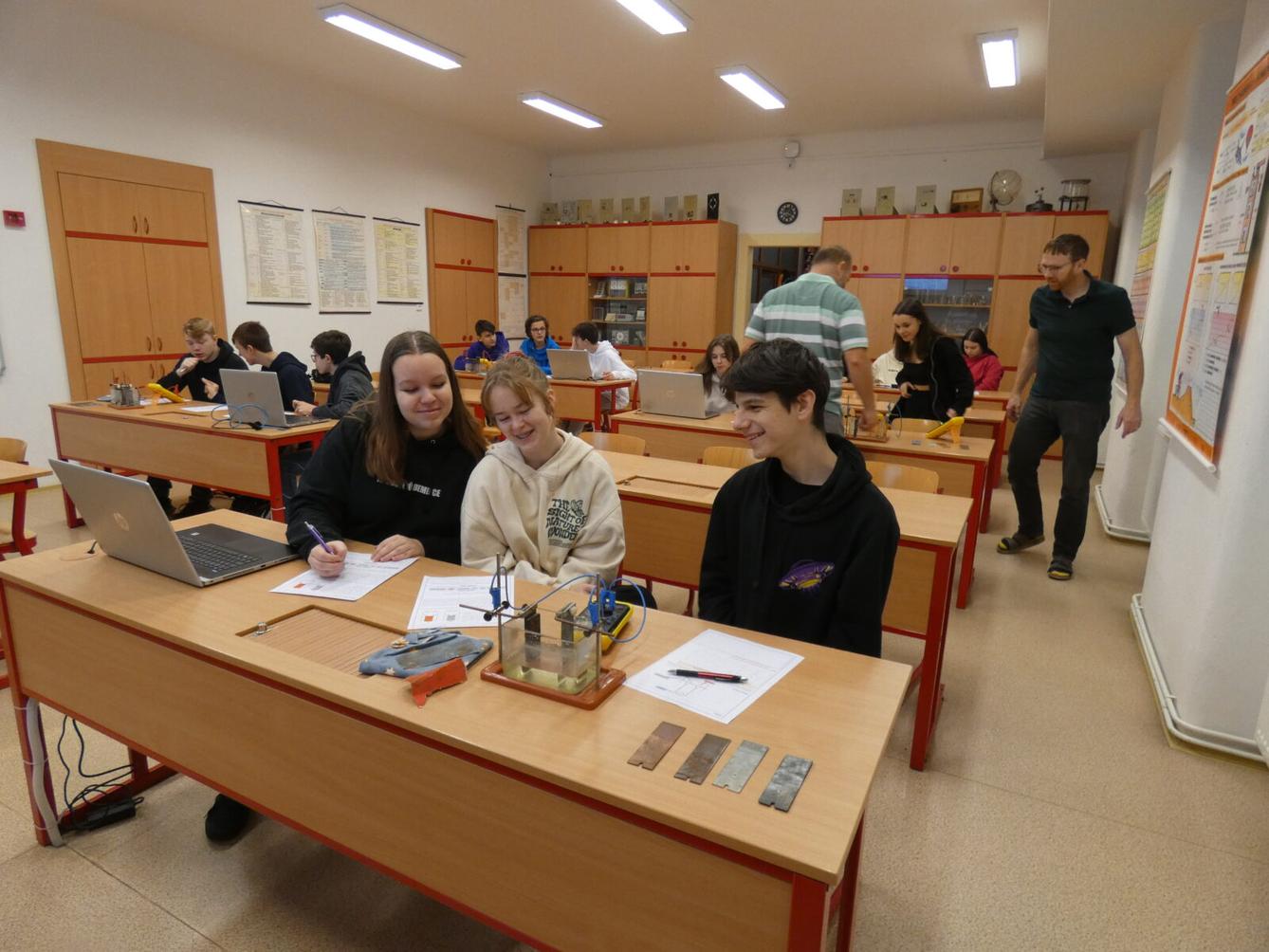 Projektový den na Gymnáziu ÚO - 9. třídy - 2