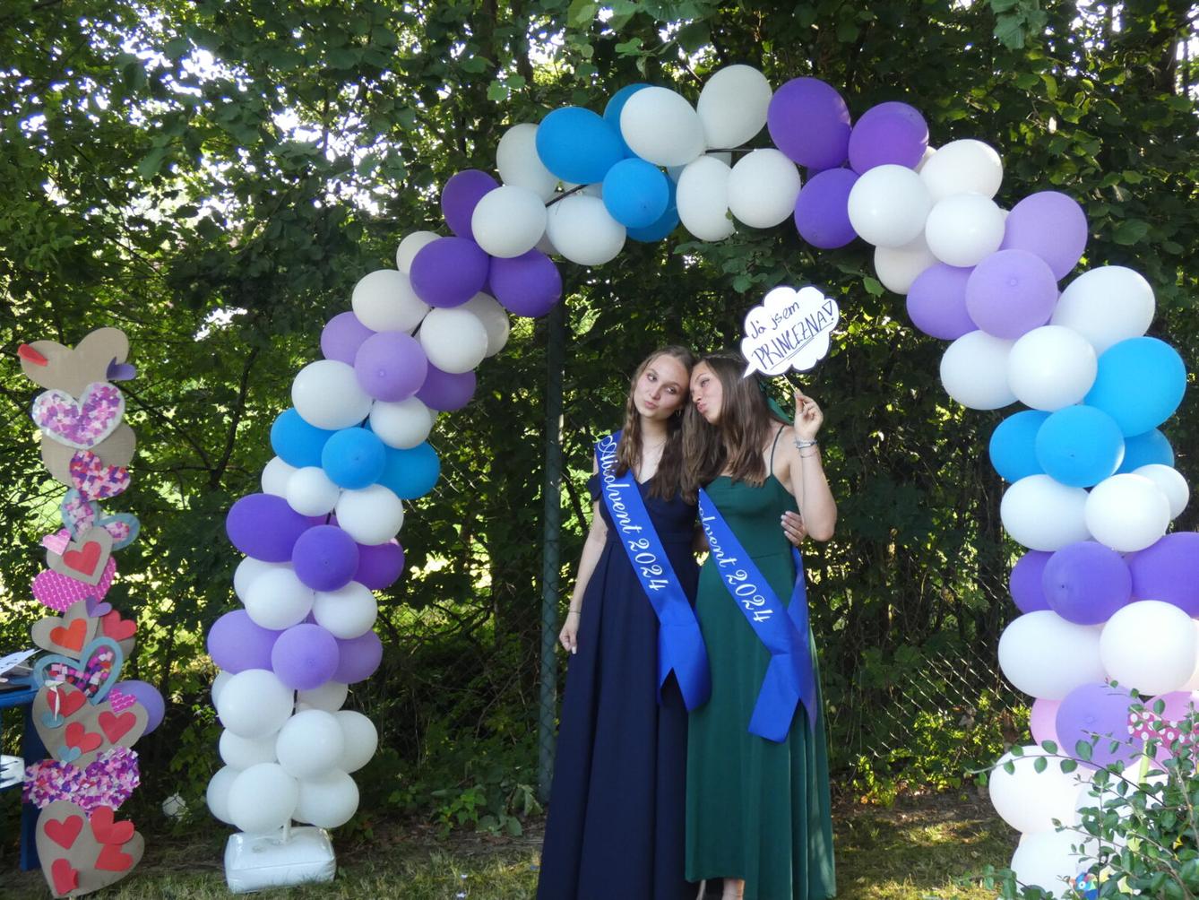 Loučení s deváťáky - zahradní slavnost - 10