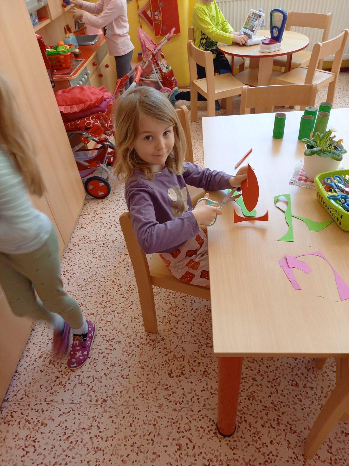 SOVIČKY: ,,O ZAKLETÝCH STROMECH, PŘIŠLO JARO DO VSI" - 52