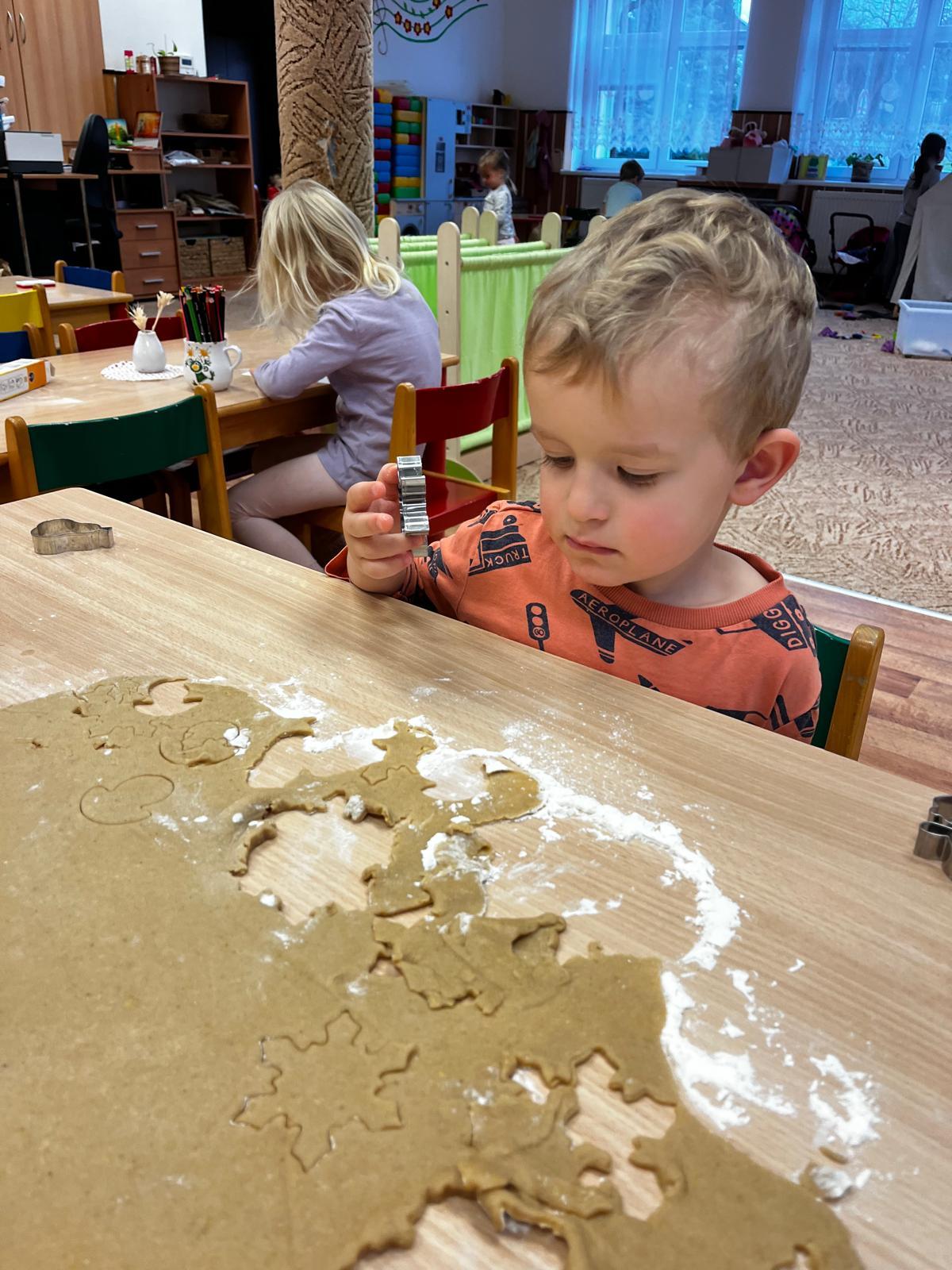 pečení perníčků - 18