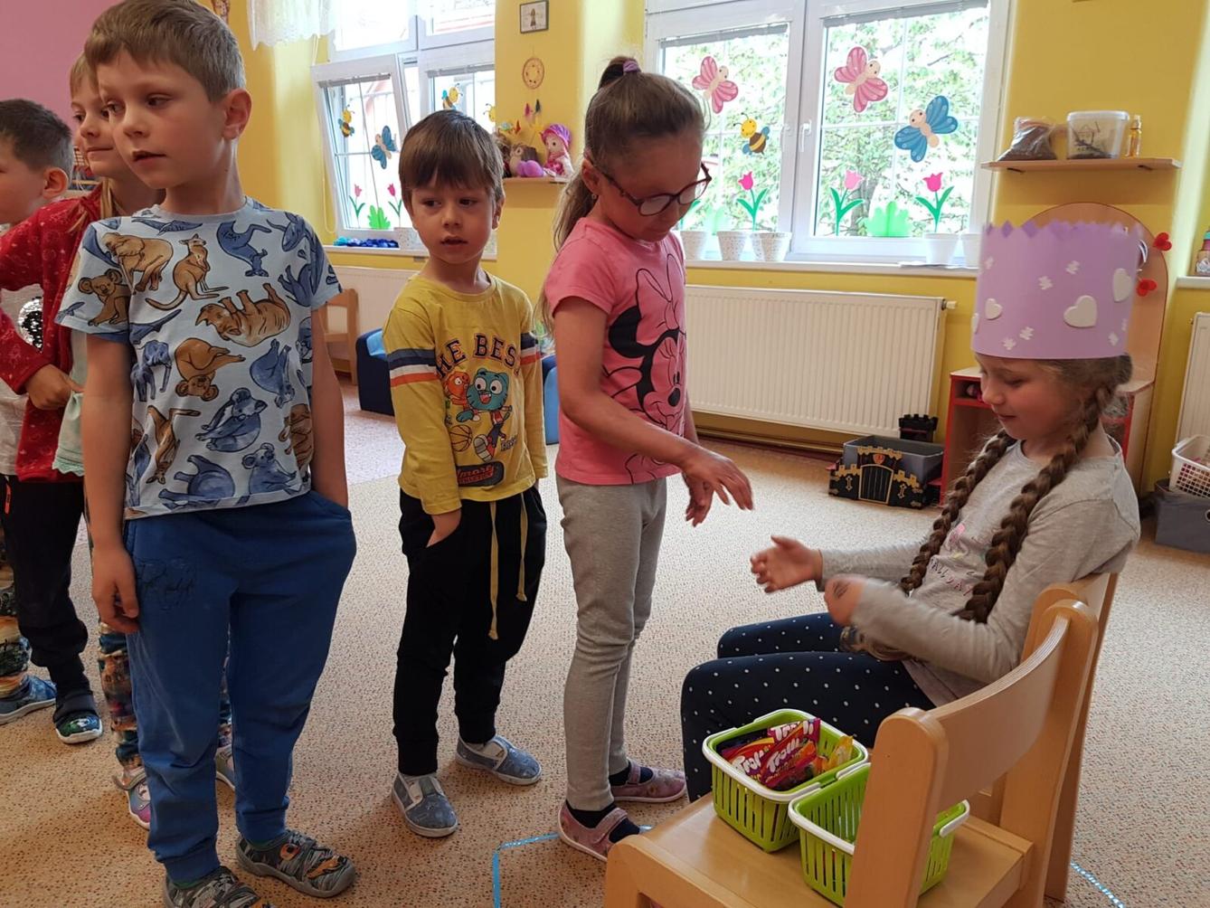 SLAVÍME: ILONKA MĚLA NAROZENINY - 5