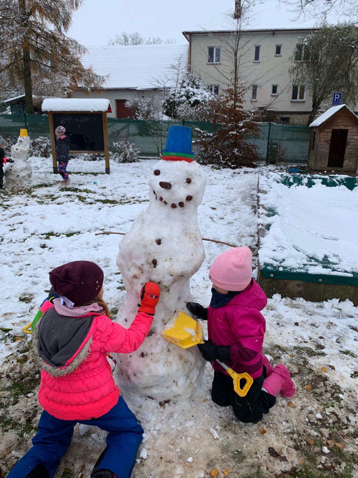 První sníh ve školce - 8